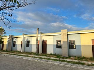 Murang Bahay sa Alaminos Laguna, along highway bella vita alaminos near Sto Tomas and Calamba
