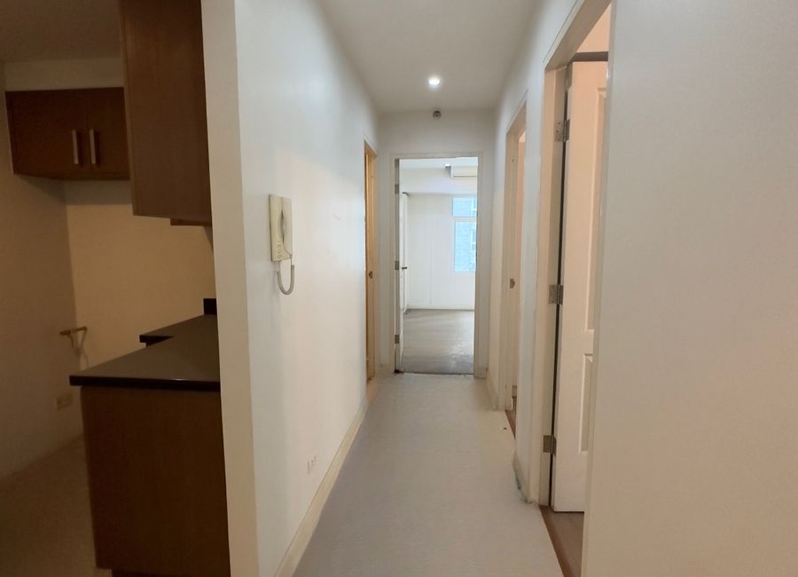 rare three bedroom unit for sale at Red Oak, Two Serendra overlooking ...
