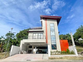 Four Bedrooms House & Lot for sale in Kingsville Royale Subdivision at Rizal