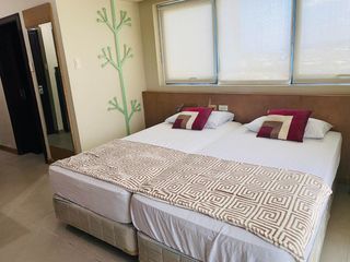 Fully Furnished Studio Unit with Balcony