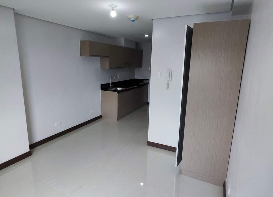 Prime studio unit along Pioneer street | Pre-selling