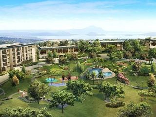 Tagaytay Highlands Condominium with Club house view
