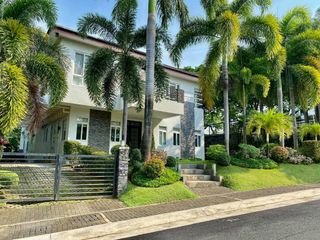 Elegant 2-Storey 5-Bedroom Beach House & Lot for SALE in Anvaya Cove Morong Bataan