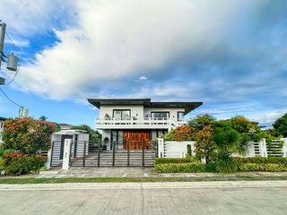 Beach House for Sale in Batangas City at Porto Laiya | Fully furnished 5 Bedroom 5BR with Swimming Pool