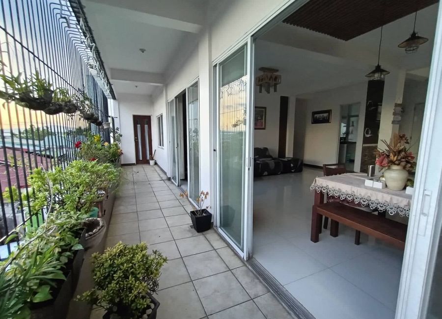 4 storey with 10 doors Apartment in Brgy. Viente Reales, Valenzuela City, Metro Manila