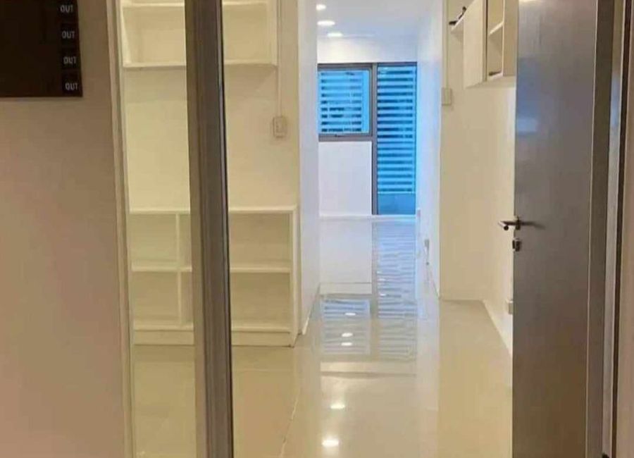 Centuria Medical Makati clinic for lease/sale