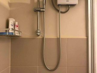 2 Bedrooms Condo For Lease with Parking