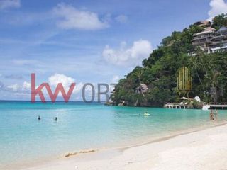 Commercial Building & Lot in Diniwid, Boracay Island