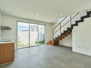 BATULAOV1B12XX: For Rent Semi Furnished 2BR Town House in Batulao Artscapes Commune