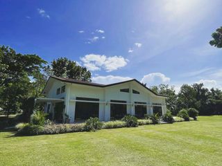 Serine & Relaxing Farmhouse in Sto. Tomas, Batangas near Padre Pio Shrine