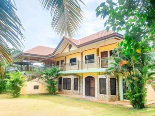 Spacious House and Lot for Sale in Valencia City