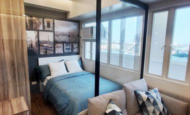 RFO Studio Deluxe Condo Unit for Sale in Highway Hills, Mandaluyong at Cityland Pioneer Heights 1 | 34.72sqm