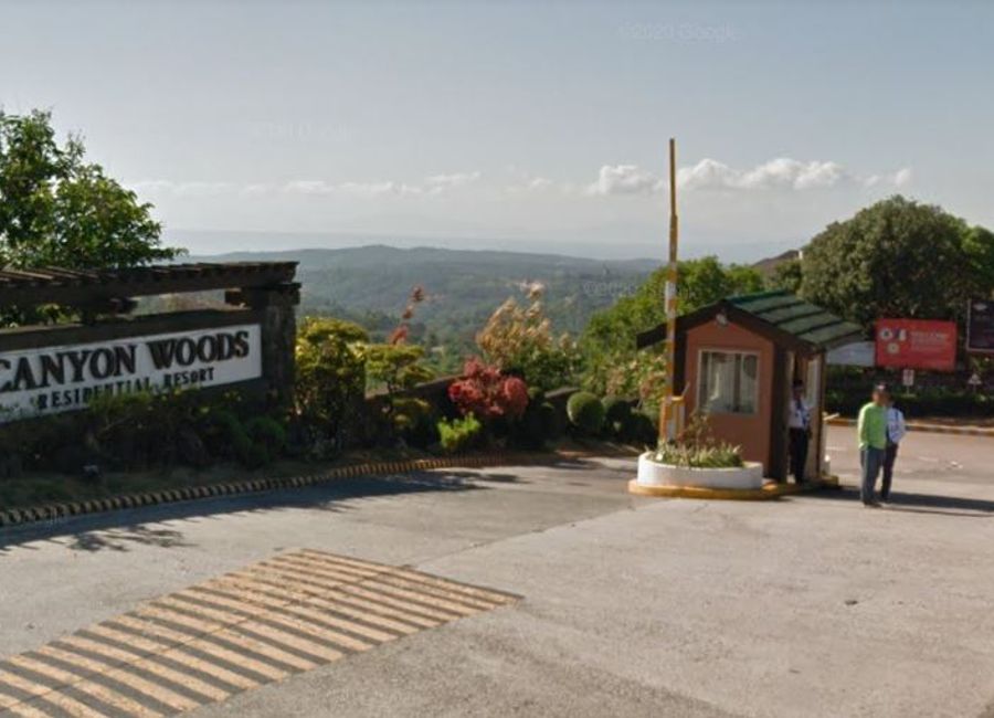 Canyonwoods Residential Resort 560 sqm morning sun for sale in Batangas
