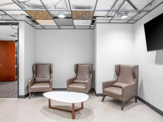 Regus E-Square Mall