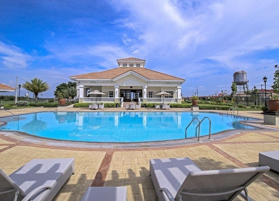 House and Lot for sale in Hampton Orchards, Bacolor, Pampanga