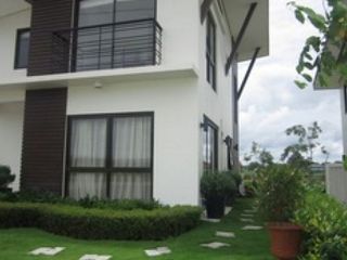 Commercial lot For Sale in Brgy Sto Domingo,Sta.Rosa Laguna